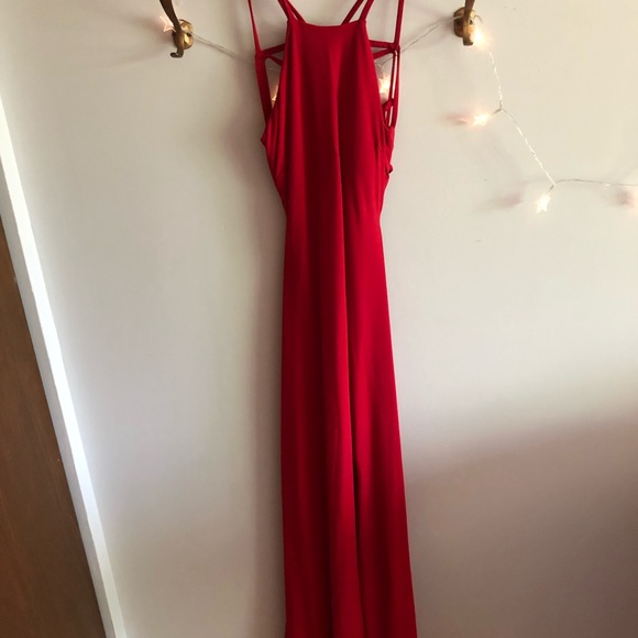 Dresses & Skirts - BEAUTIFUL red formal dress